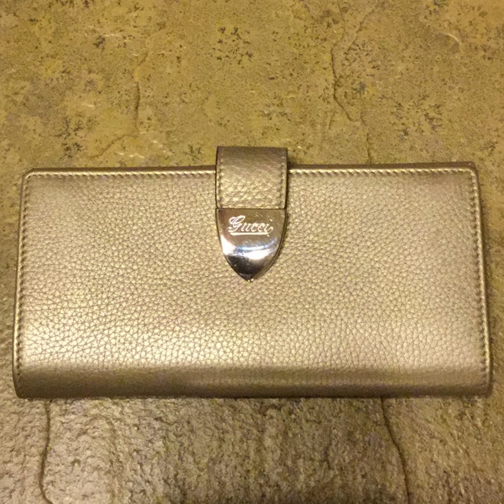 Gucci Golden Beige Leather Continental Wallet